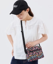 DANIELLA CROSSBODY NYCスクリプトブラック