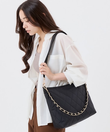 CHAIN MED ZIP SHOULDER ミッドナイトキルトチェーン