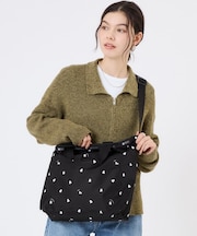DELUXE EASY CARRY TOTE ハッピーホーンティング