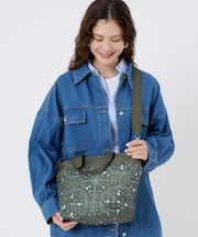 【LeSportsac×PEANUTS】BUCKET TOTE ピーナッツ バンダナパーティー グリーン
