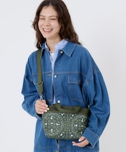 【LeSportsac×PEANUTS】SMALL BUCKET TOTE ピーナッツ バンダナパーティー グリーン