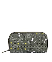 【LeSportsac×PEANUTS】RECTANGULAR COSMETIC ピーナッツ バンダナパーティー グリーン