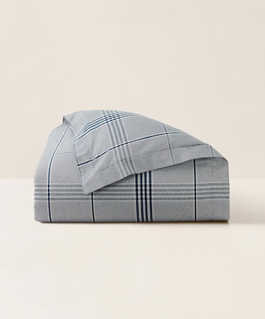 August デュベ カバー