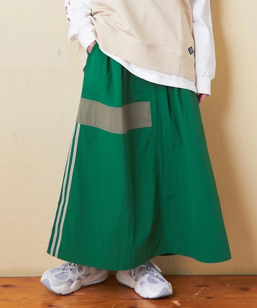ブリーフィング　中綿ナイロンスカートM WHIPPED PLEATS BOTTOM – isseymiyake.com