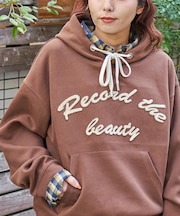 ブラシ刺繍 プルオーバーパーカー