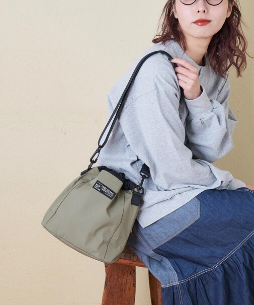 ナイロン 巾着 ショルダーバッグ