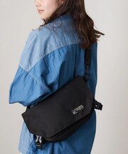 ナイロン ミニ メッセンジャーバッグ