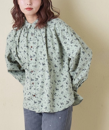 ソフトツイル 総柄 プリント ギャザーシャツ