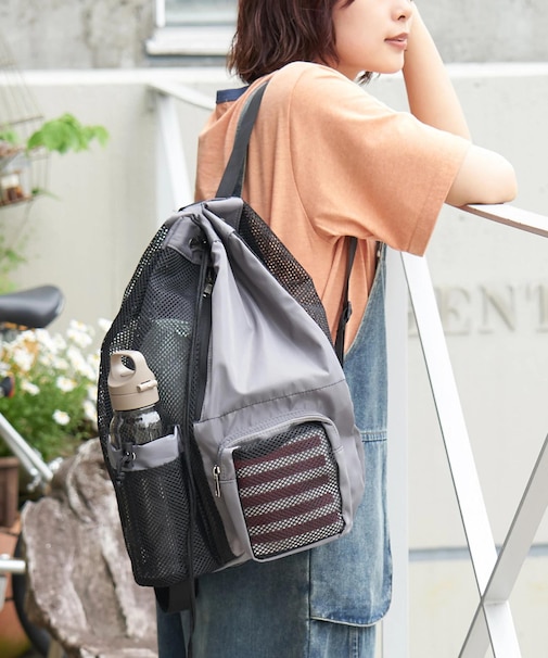 ナイロン × メッシュ リュックサック