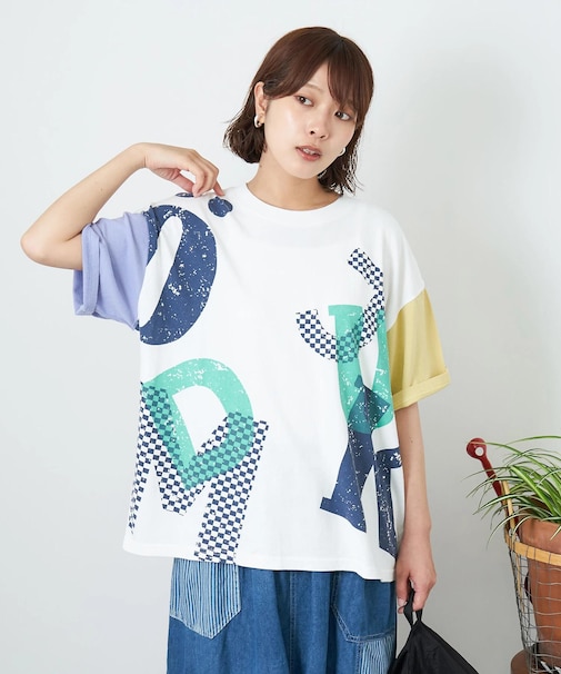 21/-OE天竺 ランダム ロゴ プリント Tシャツ