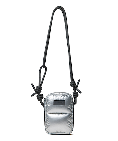 イントレピッド エクストラ パフド フォンポーチ