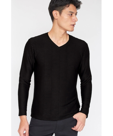 TORNADO MART∴タックボーダージャガードVネックカットソー