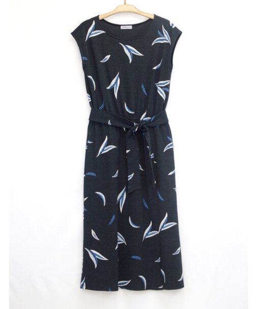 フレンチスリーブワンピース