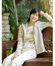 フード付ジレ