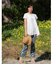 ブーツカットパンツ