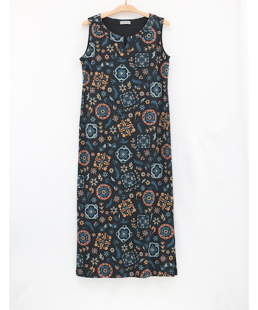 スリット入ノースリーブロングワンピース