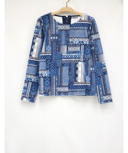 長袖プルオーバー