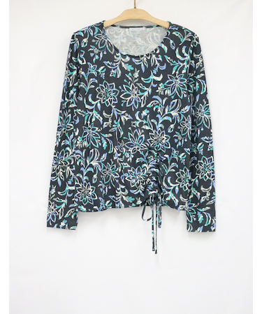 長袖プルオーバー