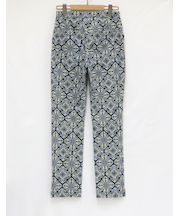 タイトスリムパンツ