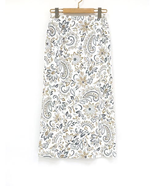 スリット入ロングスカート