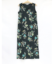 スリット入ノースリーブロングワンピース