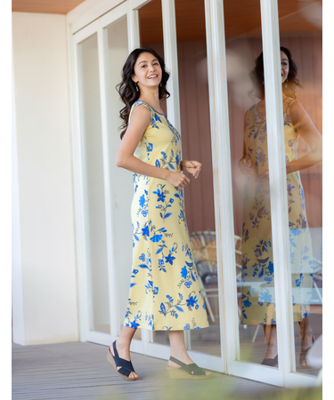 スリット入ノースリーブロングワンピース