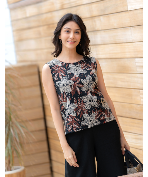 ノースリーブプルオーバー