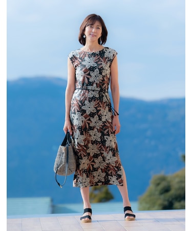 スリット入フレンチスリーブロングワンピース