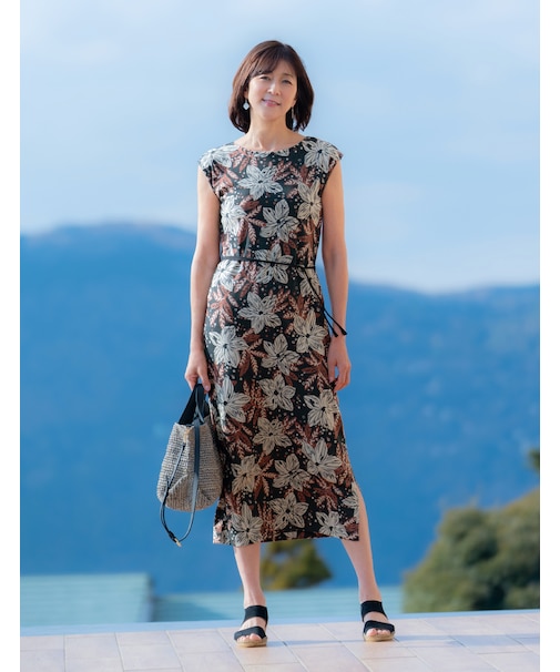 スリット入フレンチスリーブロングワンピース