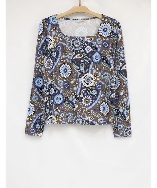 長袖プルオーバー