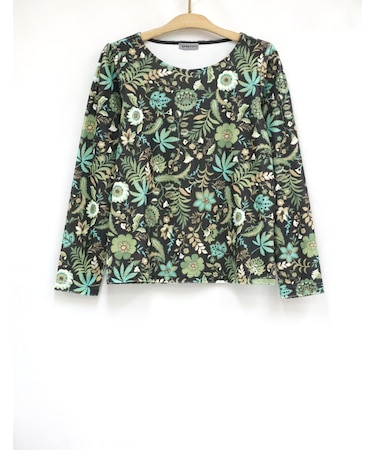 長袖プルオーバー