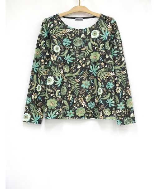 長袖プルオーバー