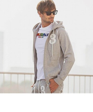 1PIU1UGUALE3 RELAX(ウノピゥウノウグァーレトレ)ラインストーンジップ刺繍ロゴスウェットパーカー(ブラック/グレー)