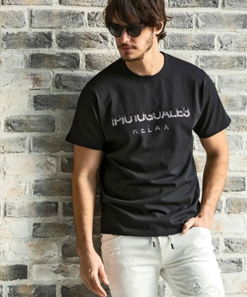 1PIU1UGUALE3 RELAX(ウノピゥウノウグァーレトレ リラックス)ランダムラインストーンロゴ半袖Tシャツ