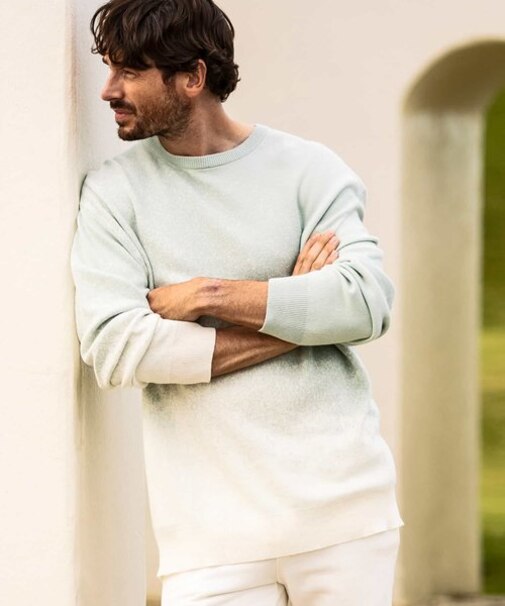 1PIU1UGUALE3 RELAX(ウノピゥウノウグァーレトレ リラックス)グラデーションクルーネックニット