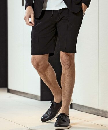 1PIU1UGUALE3 RELAX(ウノピゥウノウグァーレトレ リラックス)アーチロゴカットソーハーフスラックス