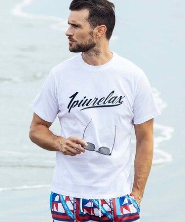 1PIU1UGUALE3 RELAX(ウノピゥウノウグァーレトレ リラックス)フローイングロゴ半袖Tシャツ