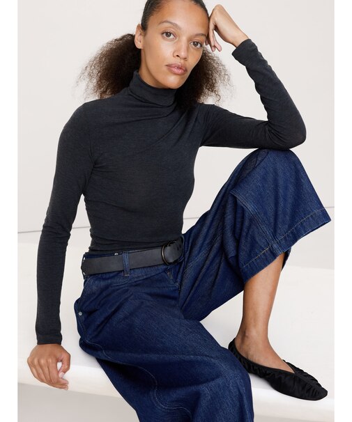 リュクス ウールブレンド タートルネックTシャツ