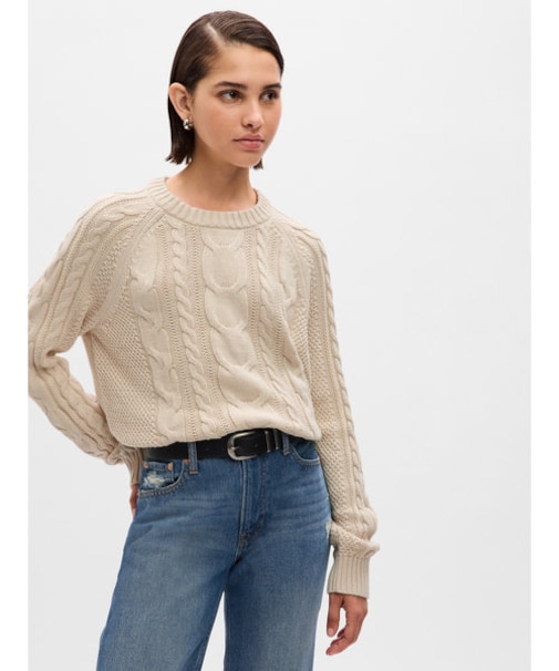 ケーブルニット セーター