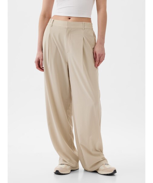 GapFit ハイライズ ランアラウンド トラウザーパンツ