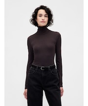 フェザーウェイト タートルネックカットソー