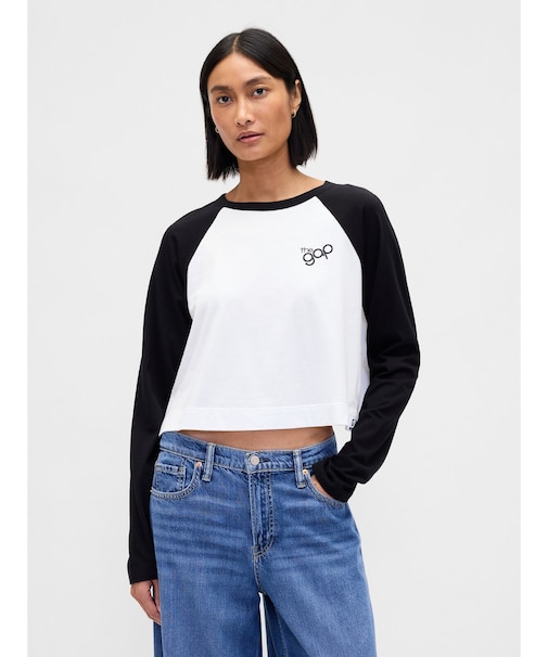 リラックスフィット ラグランスリーブクロップド GAPロゴTシャツ