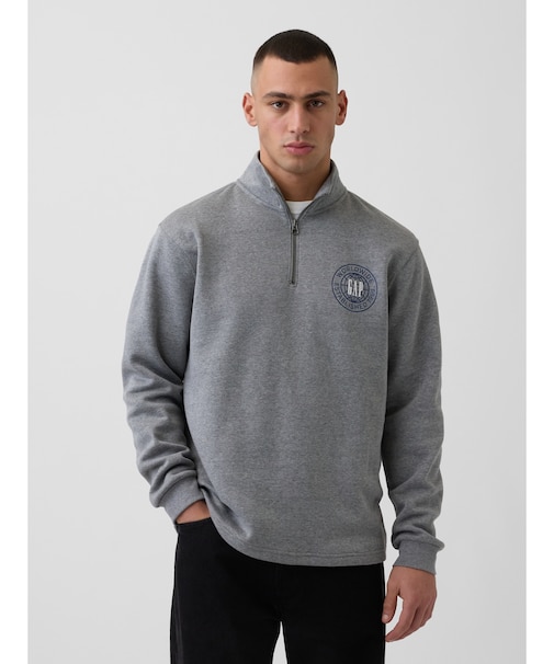 リラックスフィット GAPロゴ グラフィック 1/4 ジップアップ スウェットシャツ