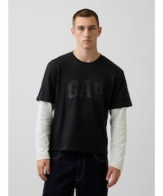 GAPロゴ ダブルレイヤード クロップドTシャツ