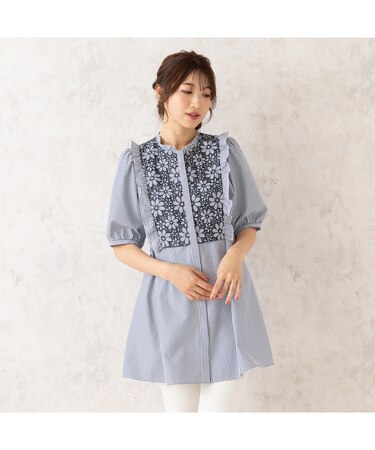 アイレット刺繍ブラウス