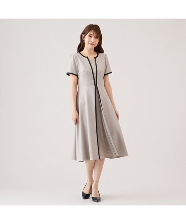 【接触冷感/サイズ展開有】プリーツ切替ワンピース