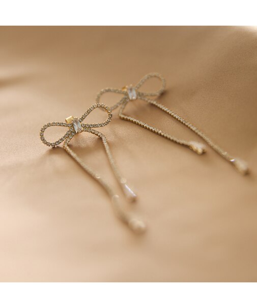 【人気のため追加】リボンビジューロングピアス