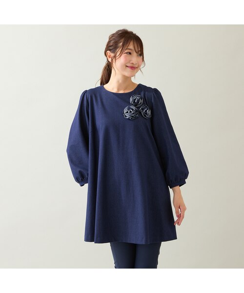 ローズティアラ（Rose Tiara）/【伸縮性◎】巻きバラニットデニムチュニック 伸縮性◎】巻きバラニットデニムチュニック｜ローズティアラの通販