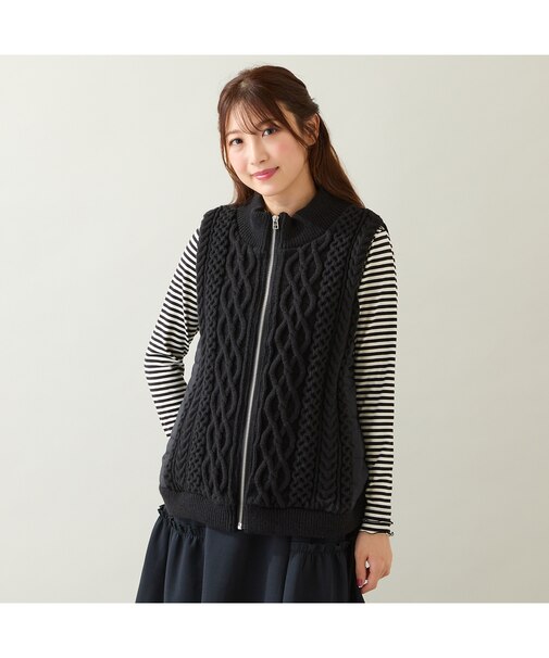 ケーブルニットドッキングベスト