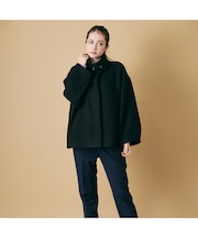 スタンドカラーコクーンシルエットジャケット